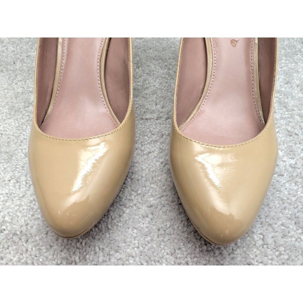 Vince Camuto Nude Heels - Picture 4 of 16
